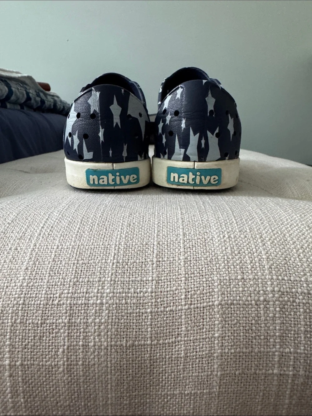 NATIVE Shoes Jefferson in Regatta Blue & Star Print